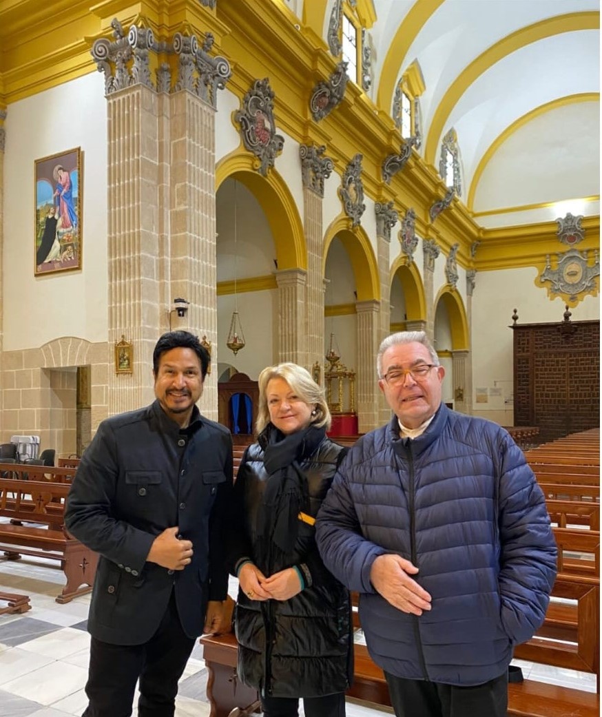 La iglesia de Santiago Apóstol de Albatera recaudará fondos para la rehabilitación de sus torres con el trío 'Trivox' tributo a 'Il divo'